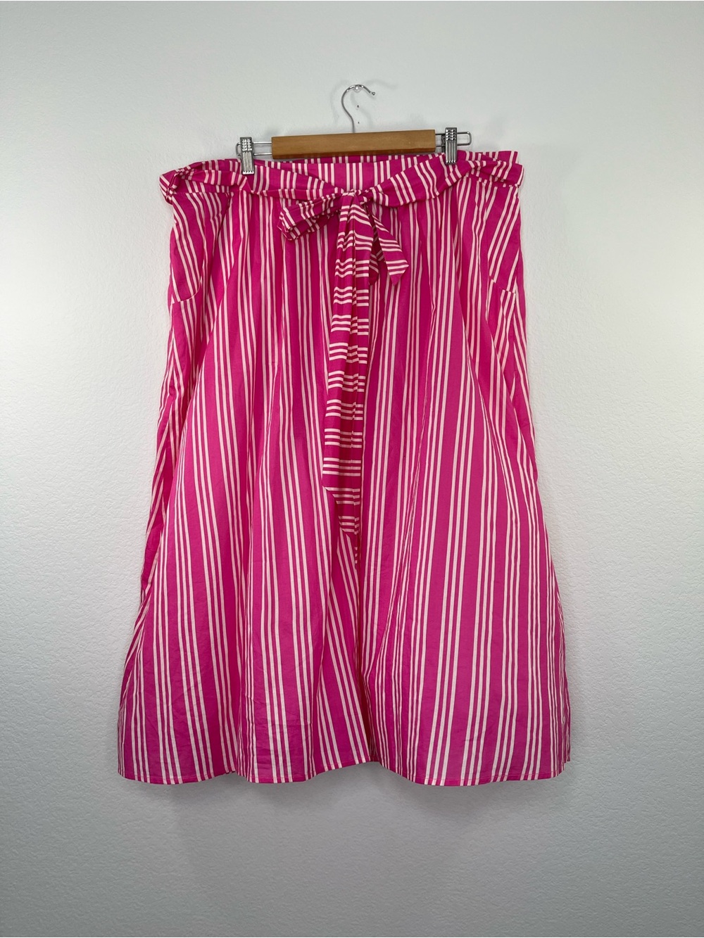 Boden Kiera Striped Midi Skirt Pink Stripes size 16R - Picture 2 of 10